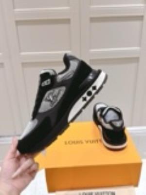 wholesale quality men's louis vuitton run way sneakers model no. 808